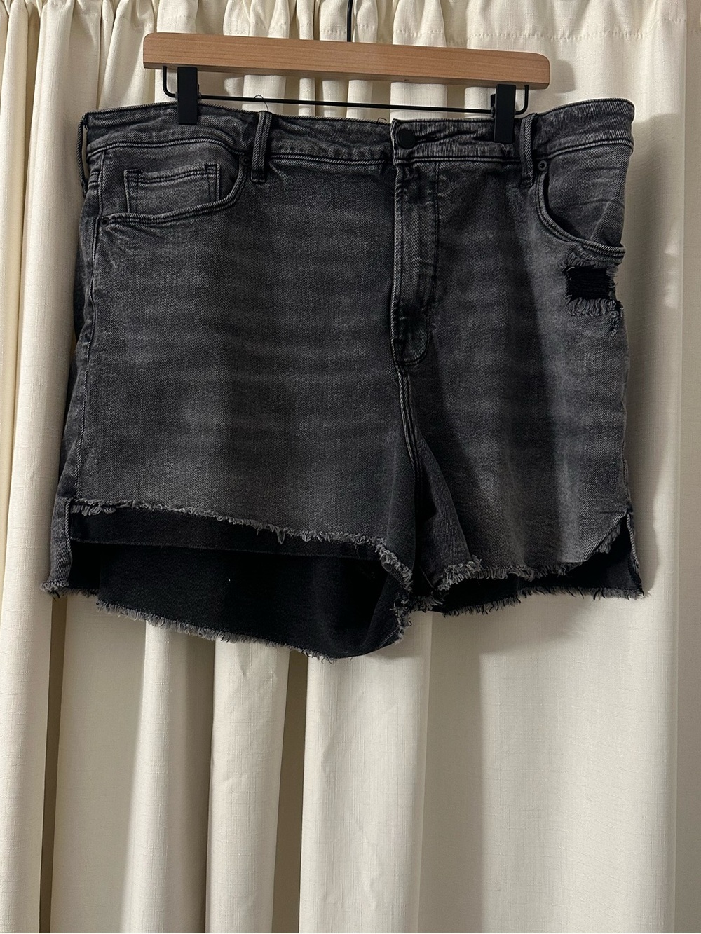 Good American Shorts